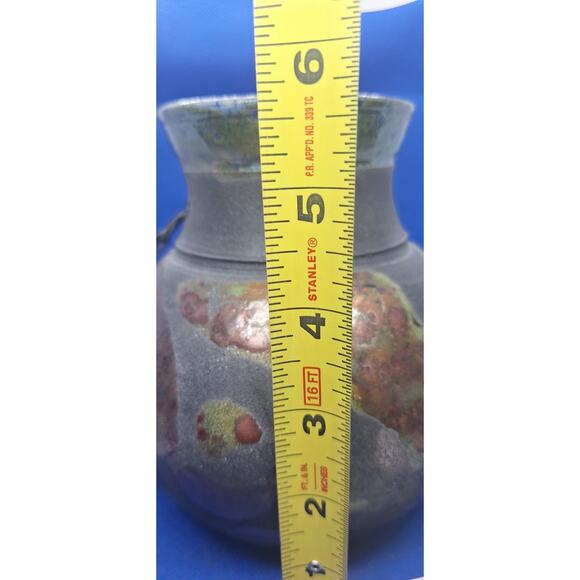 Fired Copper Raku Art Pottery Vase w/Tassel- Artist Signed "LEE" Mint Condition - Picture 5 of 11